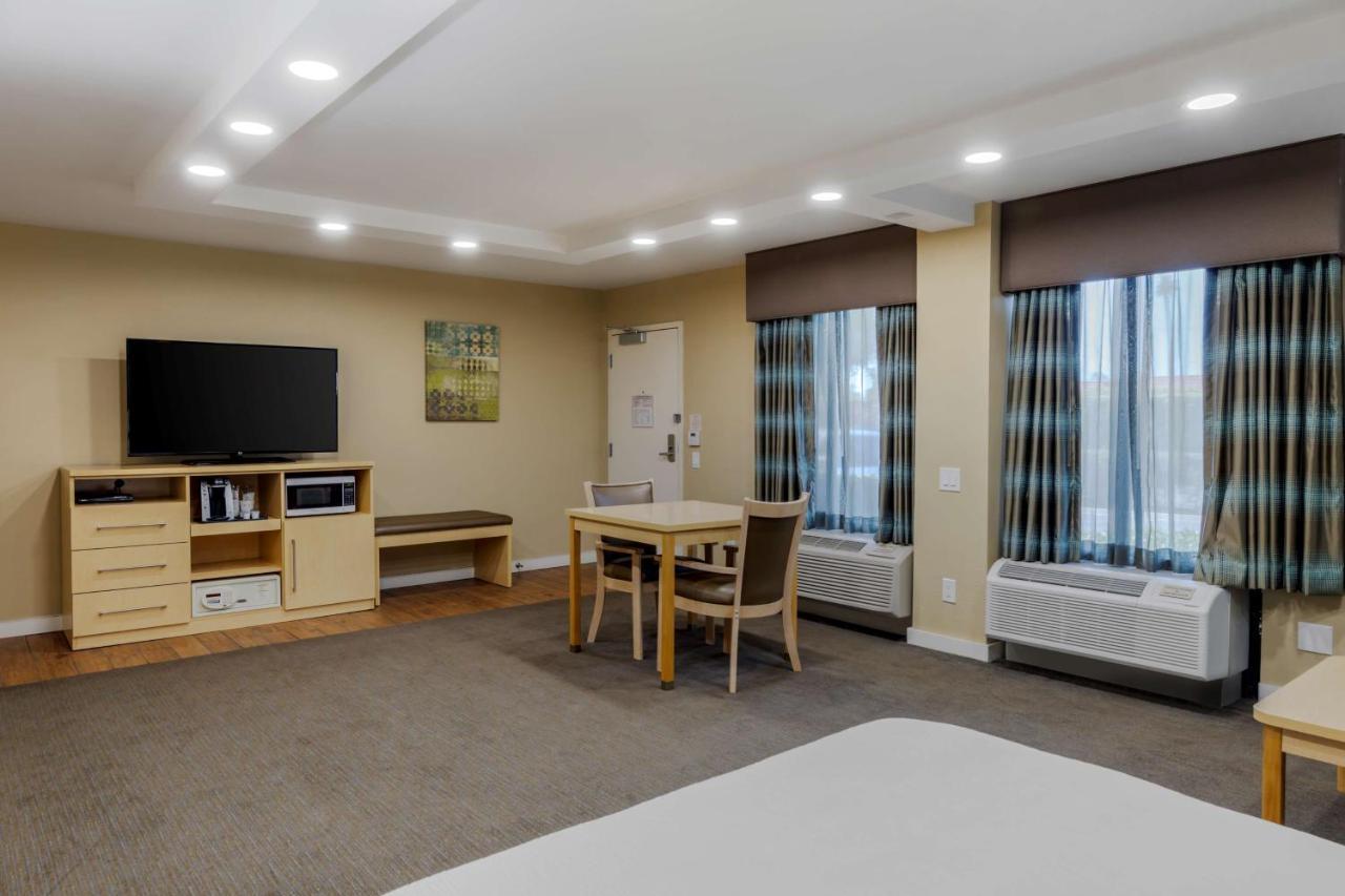 Best Western Plus South Coast Inn Goleta Bagian luar foto
