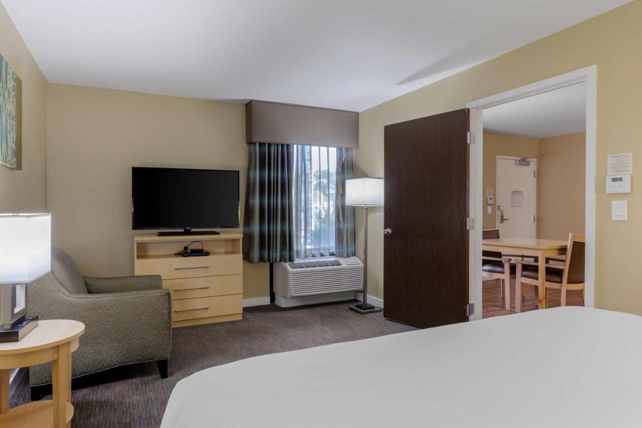 Best Western Plus South Coast Inn Goleta Bagian luar foto