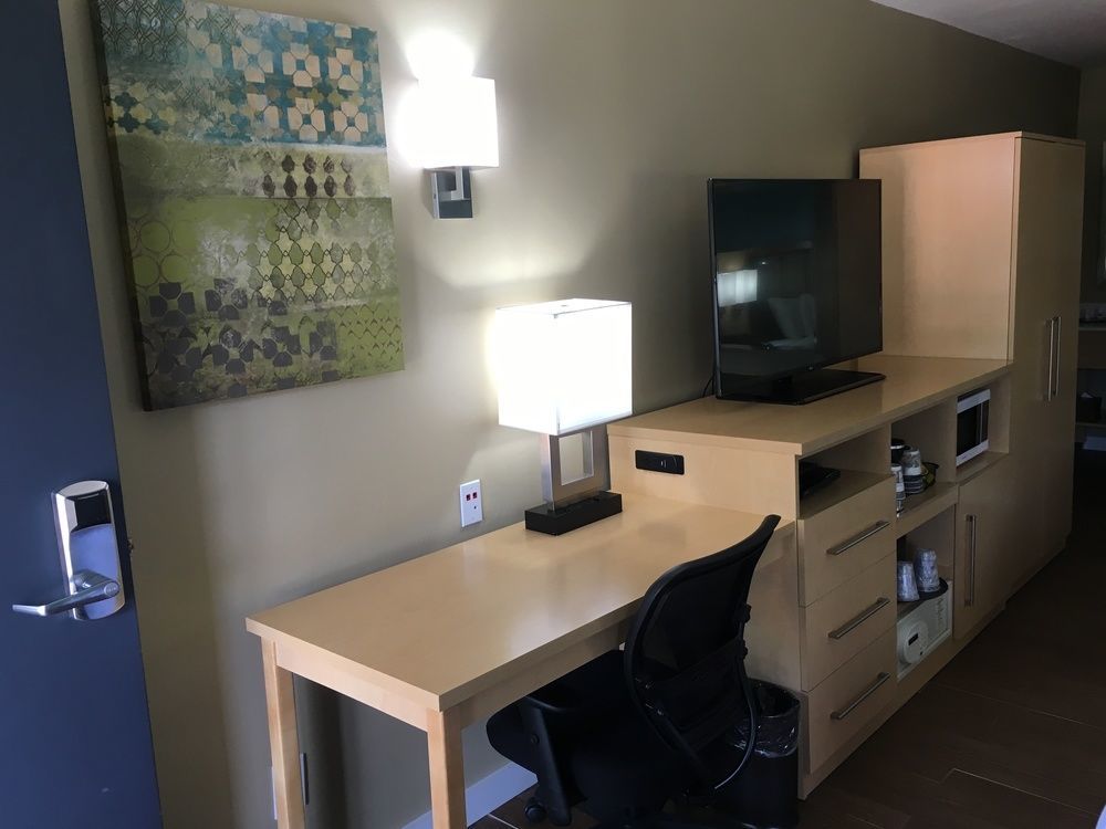 Best Western Plus South Coast Inn Goleta Bagian luar foto